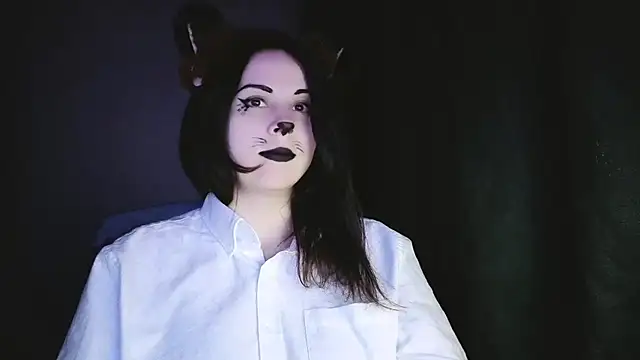 Snapshot of KattyySummer chatting on 07.25.26 KattyySummer online show from 07.25.26