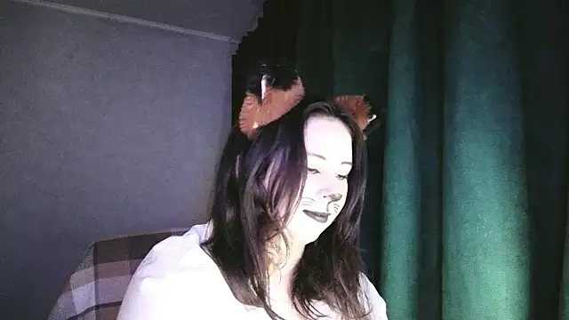 Snapshot of KattyySummer chatting on 07.28.26 KattyySummer online show from 07.28.26