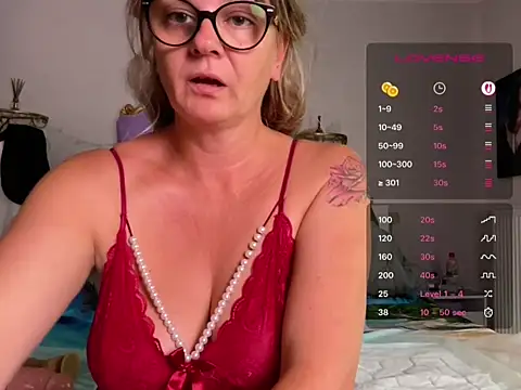 DirtyMarie80 online show from 07.17.26