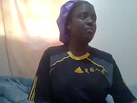 Snapshot of pinky-lip chatting on 06.10.26 pinky-lip online show from 06.10.26