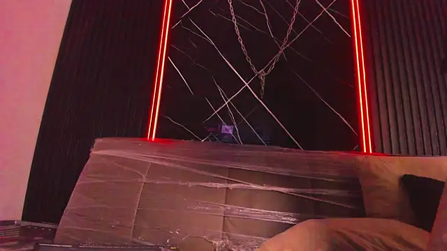 LucasThomson  online show from 06.12.26