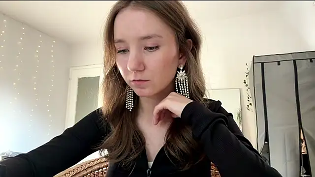 smalllisa online show from 06.12.26