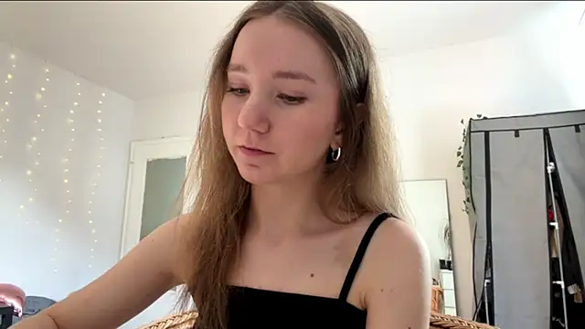 smalllisa online show from 06.14.26