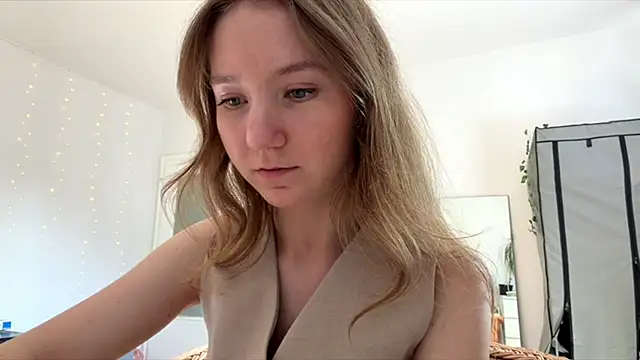 smalllisa online show from 06.17.26