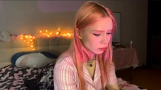 sexy cute18 online show from 07.05.26