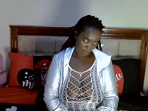 Sexxyy v online show from 07.29.26