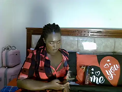 Sexxyy v online show from 07.31.26