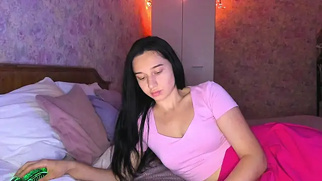 Camilla  Noor online show from 08.09.26