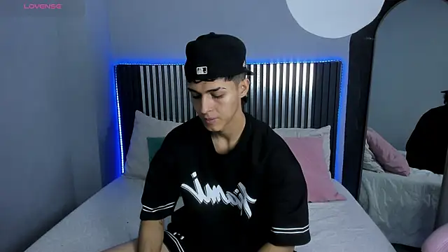 Axel Mendozaa online show from 07.02.26