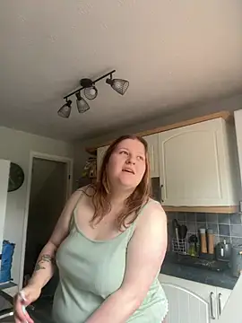 Curvy Vanilla online show from 06.06.26
