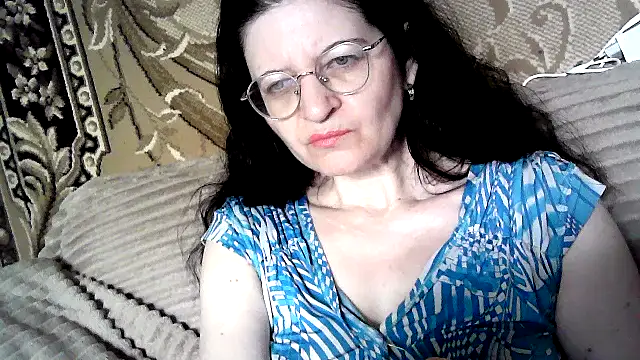 Snapshot of Dear_Annet chatting on 06.15.26 Dear Annet online show from 06.15.26