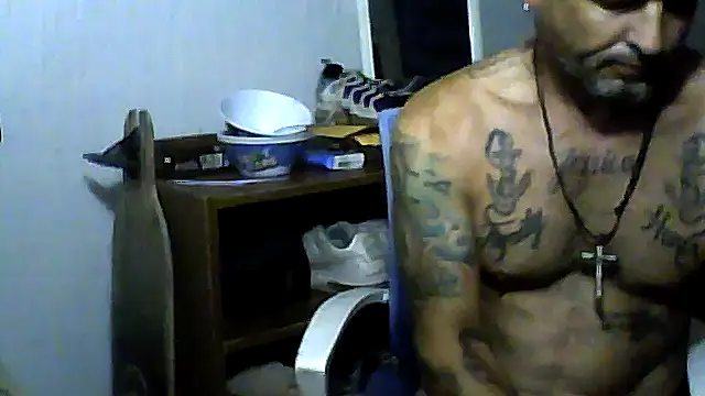Snapshot of SlickDickyadown chatting on 07.05.26 SlickDickyadown online show from 07.05.26