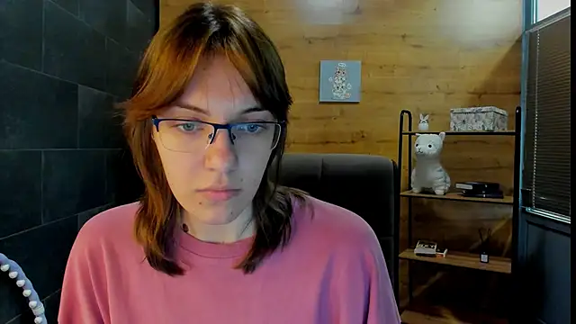 Snapshot of KristennMartin chatting on 06.12.26 KristennMartin online show from 06.12.26