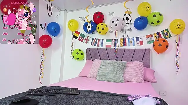 NahomyEvans online show from 06.27.26
