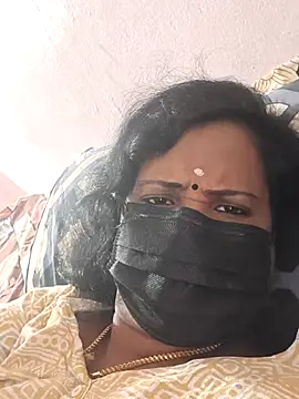 Snapshot of aiswarya143 chatting on 06.14.26 aiswarya143 online show from 06.14.26