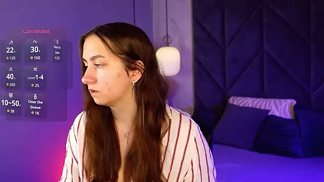 polly bloomm online show from 07.18.26