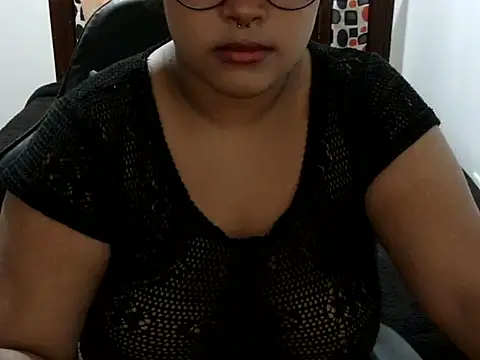 Lolacurly69 online show from 06.17.26