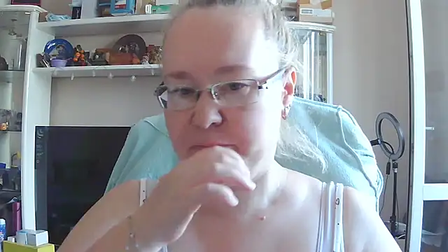 Snapshot of Viola27 chatting on 07.03.26 Viola27 online show from 07.03.26
