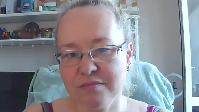 Snapshot of Viola27 chatting on 07.21.26 Viola27 online show from 07.21.26
