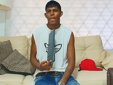 Snapshot of _black_boy_xxx chatting on 06.08.26 black boy xxx online show from 06.08.26