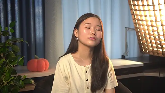 NilaBurell online show from 06.09.26