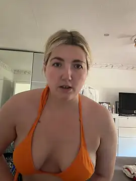LauraStarr online show from 06.25.26