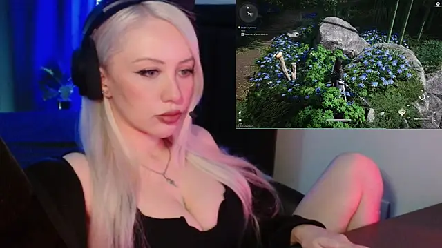 roxxyrowe online show from 06.13.26