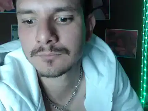 Snapshot of AlphaMercury chatting on 07.11.26 AlphaMercury online show from 07.11.26