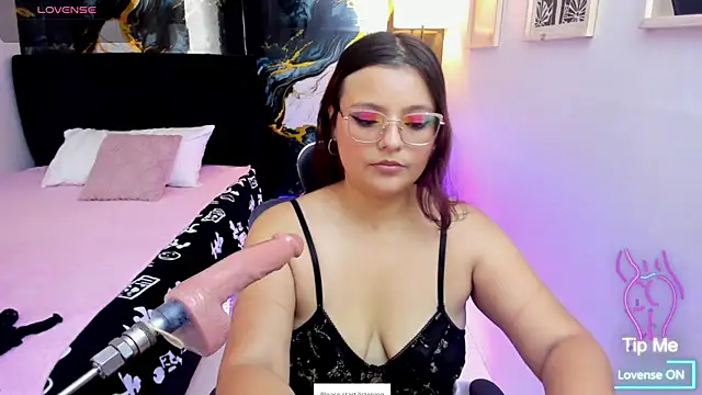 Snapshot of Miss_Kloee chatting on 07.26.26 Miss Kloee online show from 07.26.26