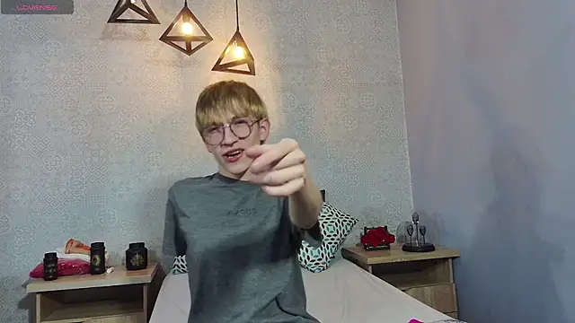 axell stone  online show from 06.16.26