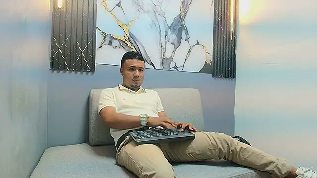 MAICOL TORNER online show from 06.13.26