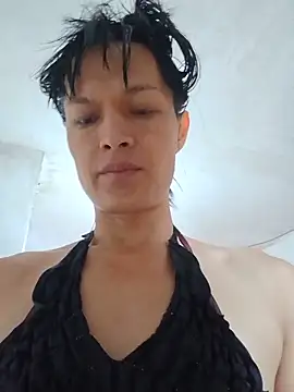 Sexy paulina outdoors online show from 06.14.26