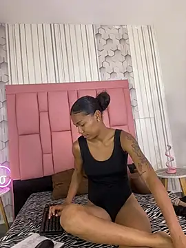 emelysweett online show from 06.12.26