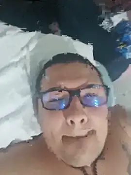 Carlos121477 online show from 06.12.26