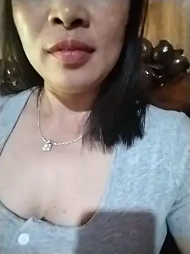 Snapshot of Lya_hott chatting on 06.13.26 Lya hott online show from 06.13.26