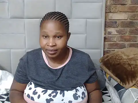 Loyal Alisha online show from 06.12.26