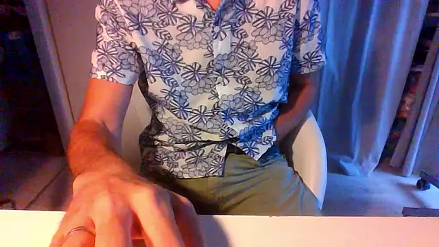 luapo1979 online show from 06.13.26