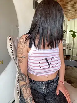 Mariana pink18 online show from 06.11.26