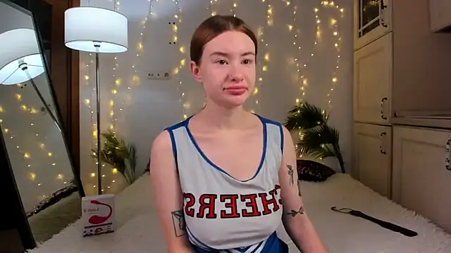 Snapshot of SonyaBabyn chatting on 12.05.24 SonyaBabyn online show from 12.05.24