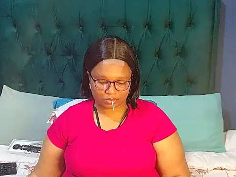 MISS BLACKBERY online show from 06.22.26