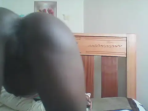 Snapshot of cutechocolate chatting on 06.17.26 cutechocolate online show from 06.17.26