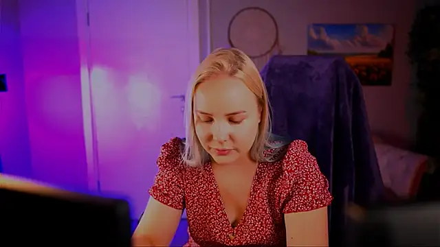 stellawatts online show from 06.25.26
