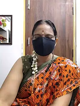 Snapshot of Tamil_white_beauty chatting on 07.13.26 Tamil white beauty online show from 07.13.26