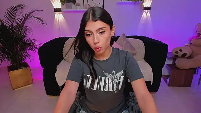 Snapshot of Susy_Doll1 chatting on 07.30.26 Susy Doll1 online show from 07.30.26