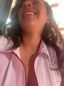 Snapshot of sophia_pink17 chatting on 07.28.26 sophia pink17 online show from 07.28.26