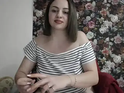 Snapshot of MaraJennyfer chatting on 07.02.26 MaraJennyfer online show from 07.02.26