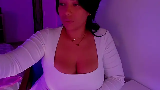 Snapshot of NicolePasqualott chatting on 02.01.26 NicolePasqualott online show from 02.01.26