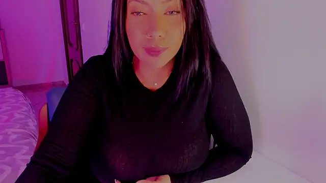 Snapshot of NicolePasqualott chatting on 02.13.26 NicolePasqualott online show from 02.13.26