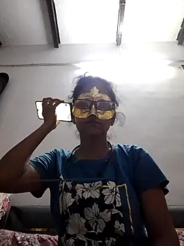 Snapshot of Indianbhaabhi chatting on 06.23.26 Indianbhaabhi online show from 06.23.26