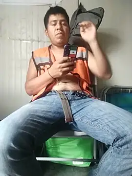 Snapshot of Hdheueiieirjr chatting on 06.14.26 Hdheueiieirjr online show from 06.14.26